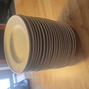 Set of 20 small Syracuse China plates
